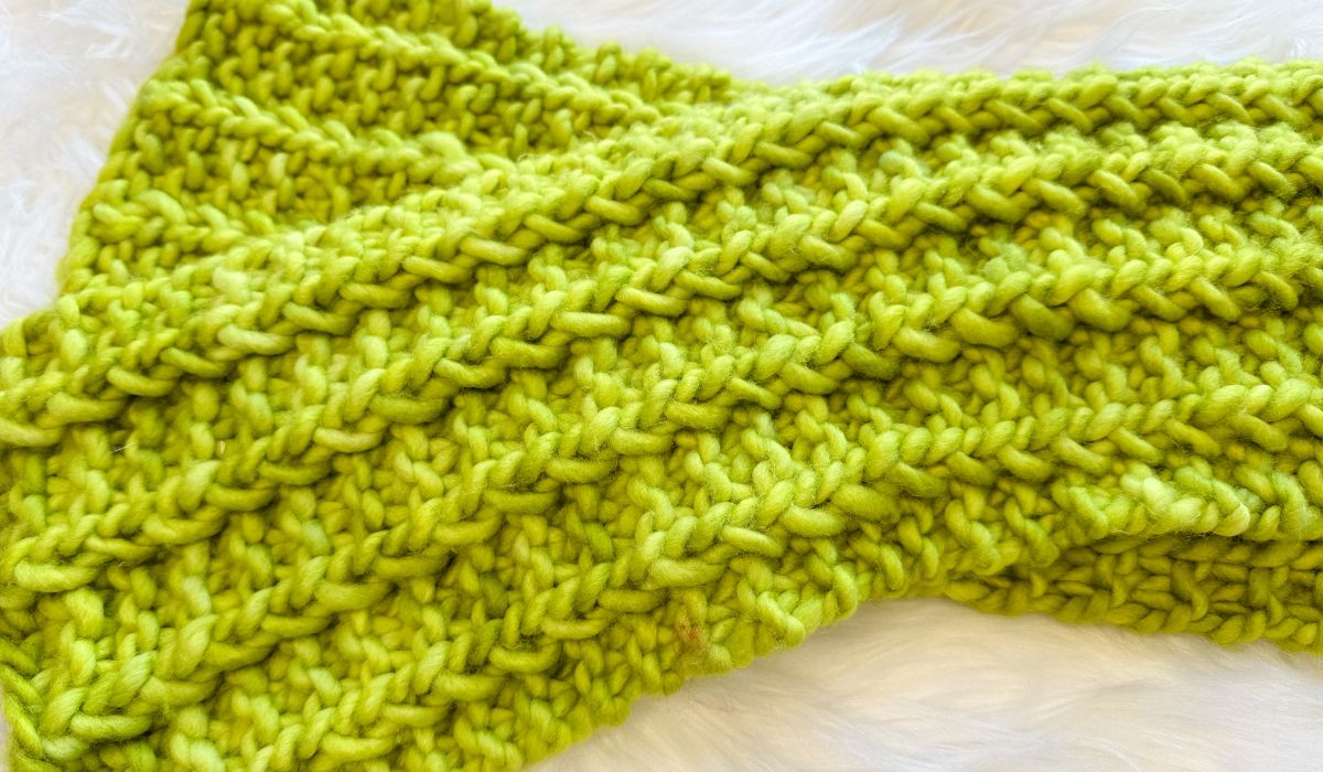 Easy Knit Scarf Project