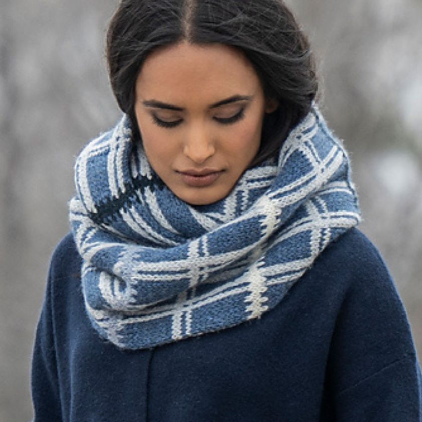 Aurora Infinity Cowl